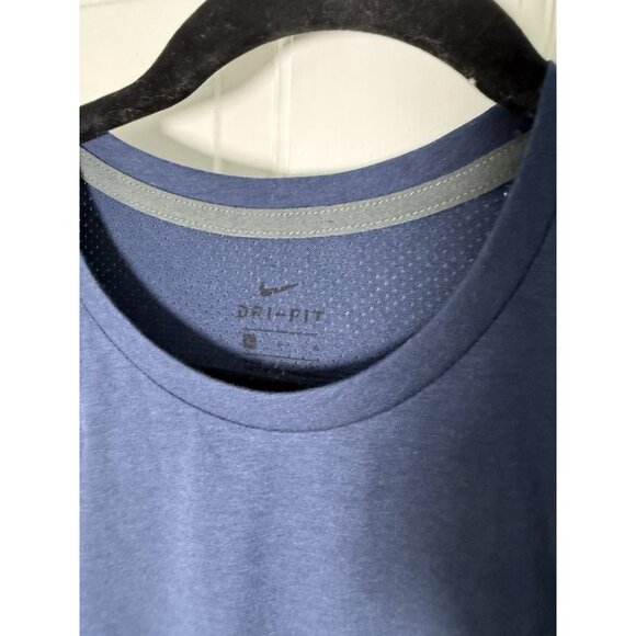 Nike Women’s Navy Blue Long Sleeve Dri-Fit Shirt Sz Large NWT - Picture 4 of 12